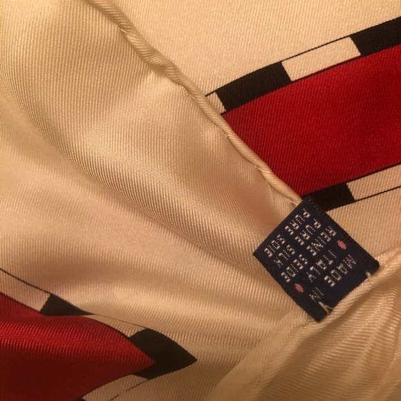 Authentic Vintage Burberry Silk Scarf Rare - Picture 7 of 7